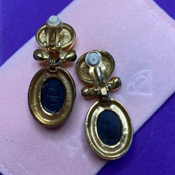 💛 Vintage Givenchy Gripoix Sodalite Carnelian Scarab Necklace Pendant - Picture 4 of 4